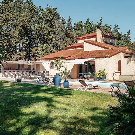 ヴィラ Avec Piscine A La Campagne Proche ペルピニャン