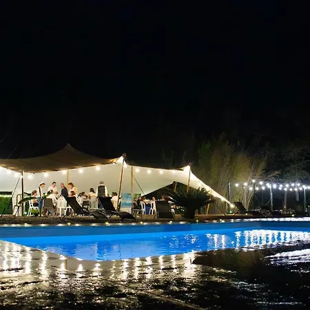 Avec Piscine A La Campagne Proche ヴィラ