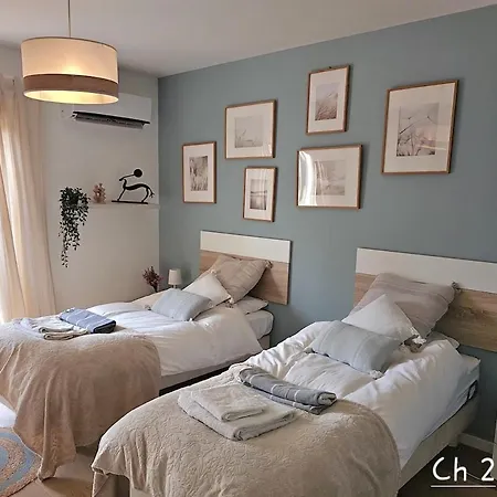 ヴィラ Avec Piscine A La Campagne Proche ペルピニャン